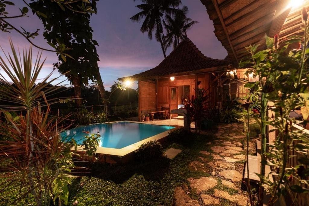 Villa Nextdoor Nature Bantul Exterior foto
