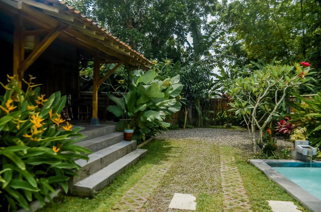 Villa Nextdoor Nature Bantul Exterior foto